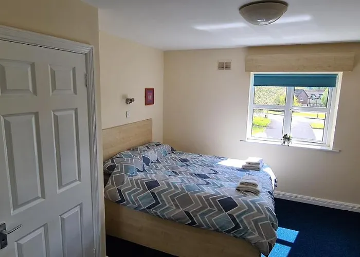 Yeats Village Апартаменты *